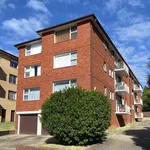 Rent 2 bedroom apartment in Penshurst