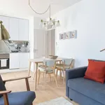 Rent 2 bedroom apartment of 60 m² in lisbon