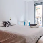 Rent 4 bedroom apartment of 100 m² in valencia