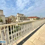 Rent 5 bedroom apartment of 286 m² in Turin