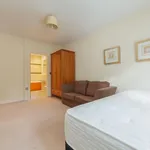 Rent 2 bedroom flat in Isle Of Man