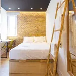 Rent a room of 100 m² in valencia