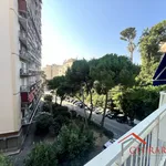 Affitto 5 camera appartamento di 81 m² in Genoa