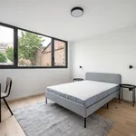 Appartement de 10 m² avec 3 chambre(s) en location à Clichy