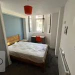 Rent 6 bedroom house in West Midlands