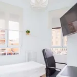 Rent a room of 95 m² in Zaragoza