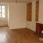 Appartement de 90 m² avec 3 chambre(s) en location à Eu