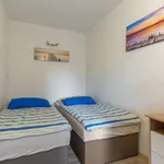 Rent 1 bedroom apartment of 40 m² in Dusseldorf