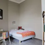 Rent a room of 200 m² in brussels