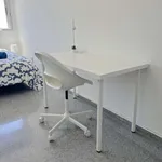 Rent 7 bedroom apartment in Valencia