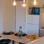 Appartement de 200 m² avec 1 chambre(s) en location à Marseille