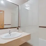 Rent 2 bedroom apartment of 95 m² in Caniço