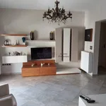 Rent 2 bedroom apartment of 95 m² in Παλαιό Φάληρο