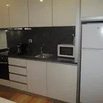 Rent 1 bedroom apartment in Porto