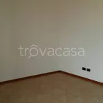 Appartamento in affitto a Trecate viale Conti Cicogna, non arredato/vuoto, balcone, angolo cottura - TrovaCasa