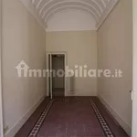 Affitto 5 camera appartamento di 220 m² in Catania