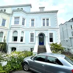 Rent 2 bedroom flat in Bristol