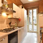 Rent a room of 100 m² in rome