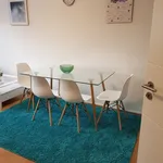 Miete 2 Schlafzimmer wohnung von 66 m² in Essen