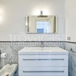 Rent 2 bedroom apartment of 77 m² in Bordighera