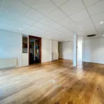 Huur 4 slaapkamer huis van 120 m² in Schrijversbuurt