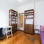 Rent 4 bedroom apartment in Milan