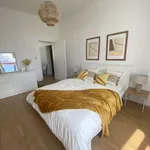 Rent 1 bedroom apartment of 65 m² in brussels