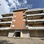 Affitto 4 camera appartamento di 135 m² in Viterbo