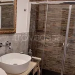 Rent 3 bedroom apartment of 75 m² in Genova