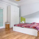 Rent a room in lisbon