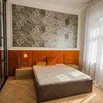 Rent 3 bedroom apartment of 108 m² in Budapest