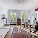 Rent 4 bedroom apartment of 97 m² in Paris