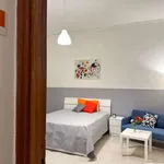 Rent a room in naples