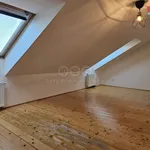 Pronajměte si 3 ložnic/e byt o rozloze 93 m² v Praha