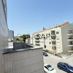 Rent 1 bedroom house of 360 m² in Porto