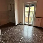 Rent 4 bedroom apartment of 90 m² in Genoa