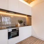 Rent 1 bedroom apartment of 32 m² in Barcelona