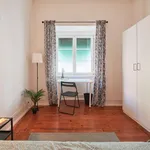 Rent 6 bedroom apartment in Lisbon