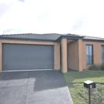 Rent 4 bedroom house in Cranbourne North