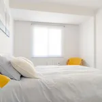 Rent 2 bedroom apartment of 50 m² in Valencia