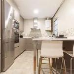 Rent 4 bedroom apartment of 15 m² in Barcelona