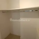 Affitto 5 camera appartamento di 113 m² in Naples