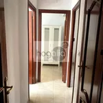 Alquilo 3 dormitorio apartamento de 76 m² en  Sevilla