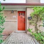 Rent 3 bedroom apartment in Oakville (Bronte East)