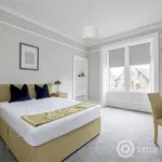 Rent 4 bedroom flat in Edinburgh