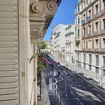 Rent 4 bedroom apartment of 112 m² in Paris