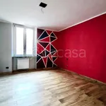 Affitto 3 camera appartamento di 94 m² in Novara