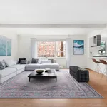 Rent 3 bedroom apartment of 112 m² in New York