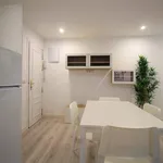 Rent 4 bedroom apartment of 80 m² in Madrid