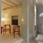 Rent 3 bedroom apartment of 140 m² in florence